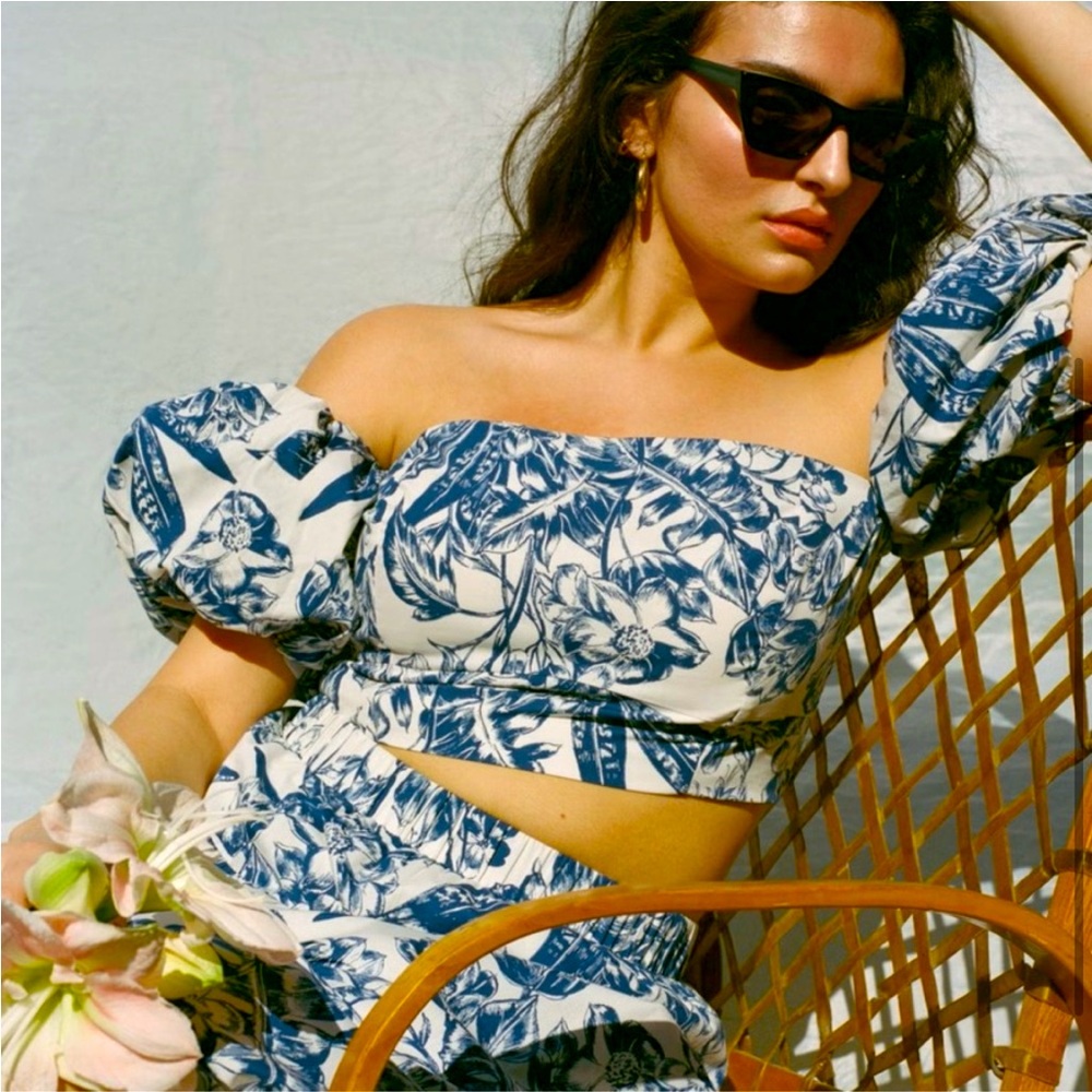 Off-The-Shoulder Poplin Set Top - Picture 2 of 3